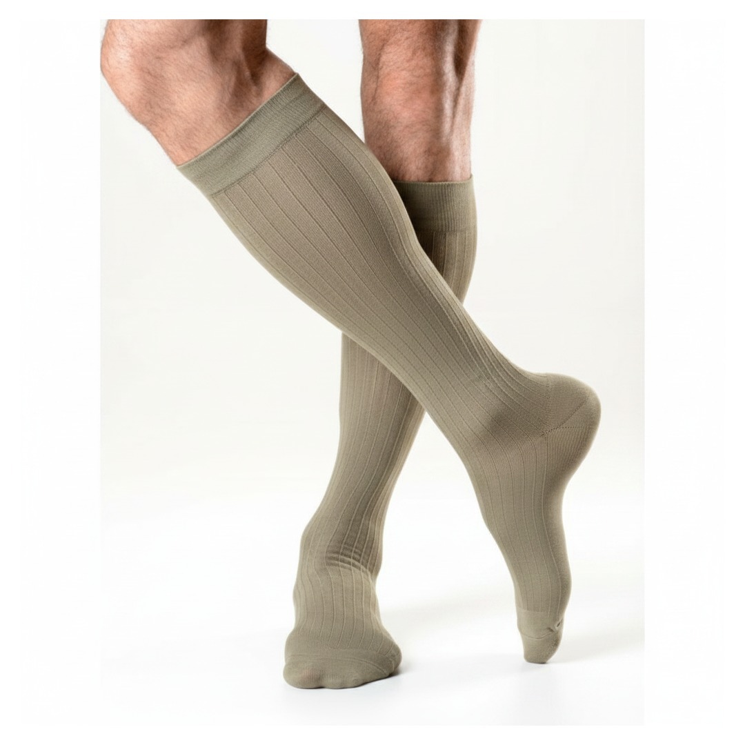 Meia Compressão Panturrilha 20-30 mmHg Sigvaris Actitud Masc — capa-cor