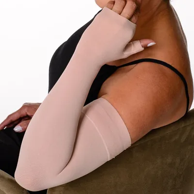 Foto 2: Braçadeira de Compressão 20-30 mmHg — Sigvaris — produto em uso